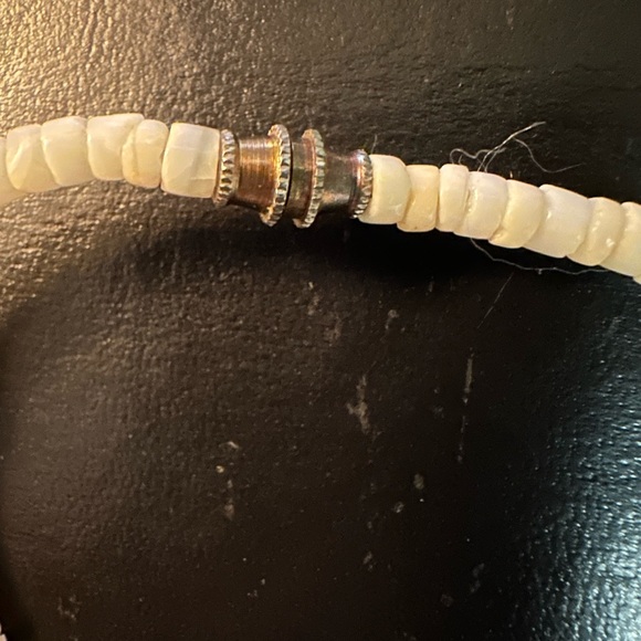 Vintage White Shell & Turquoise Surfers Necklace - Picture 3 of 6